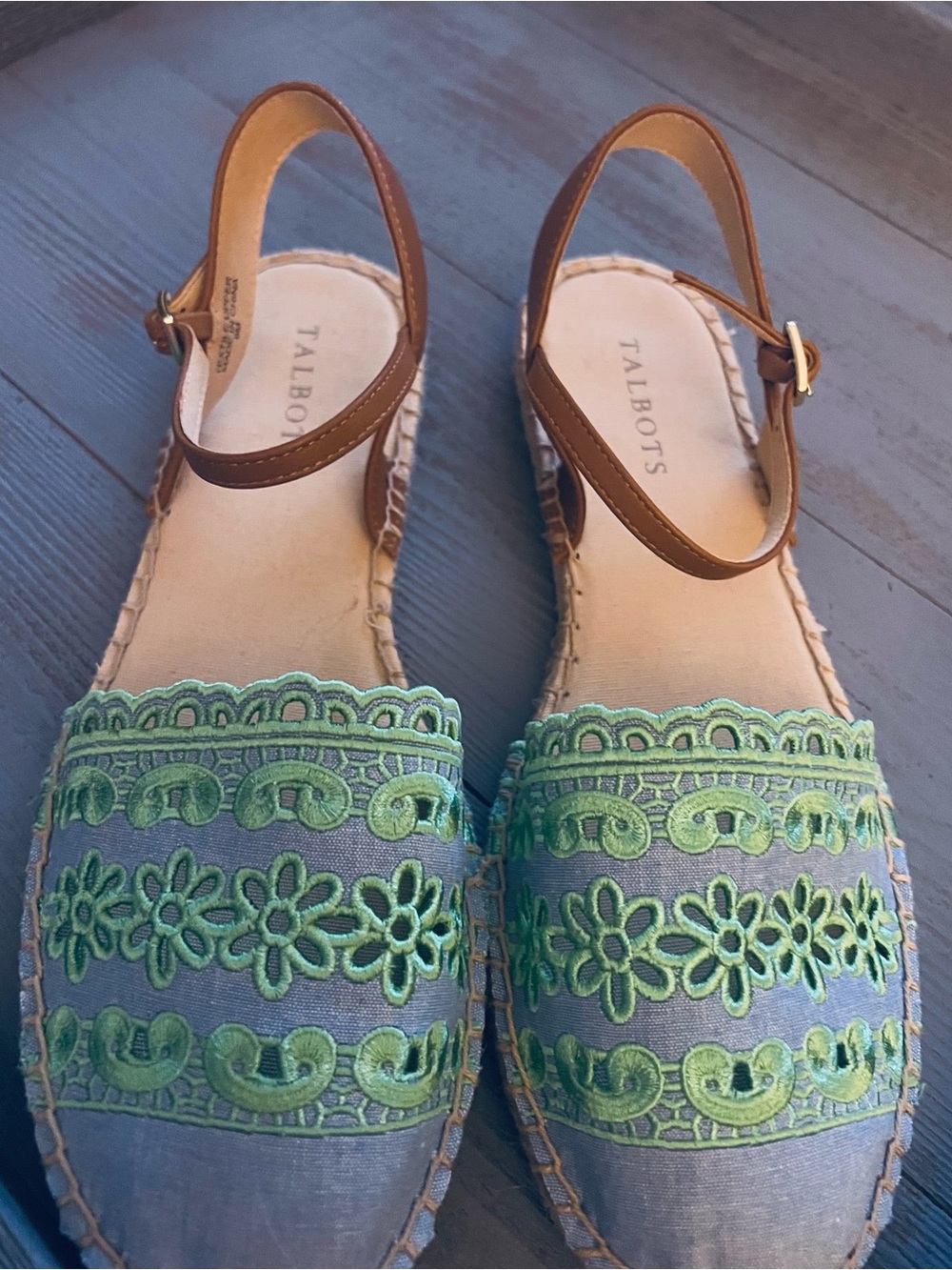 Talbots Espadrille Slingback Flats with Green Embroidered Toe - Picture 2 of 6